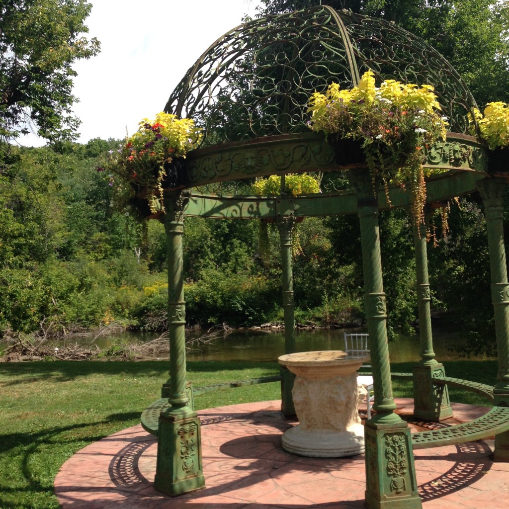 Terracotta Inn garden
