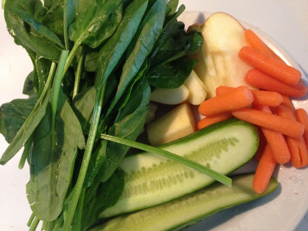 Green Juice Recipe Ingredients - Cucumber, Spinach, Apple, Carrots and Ginger