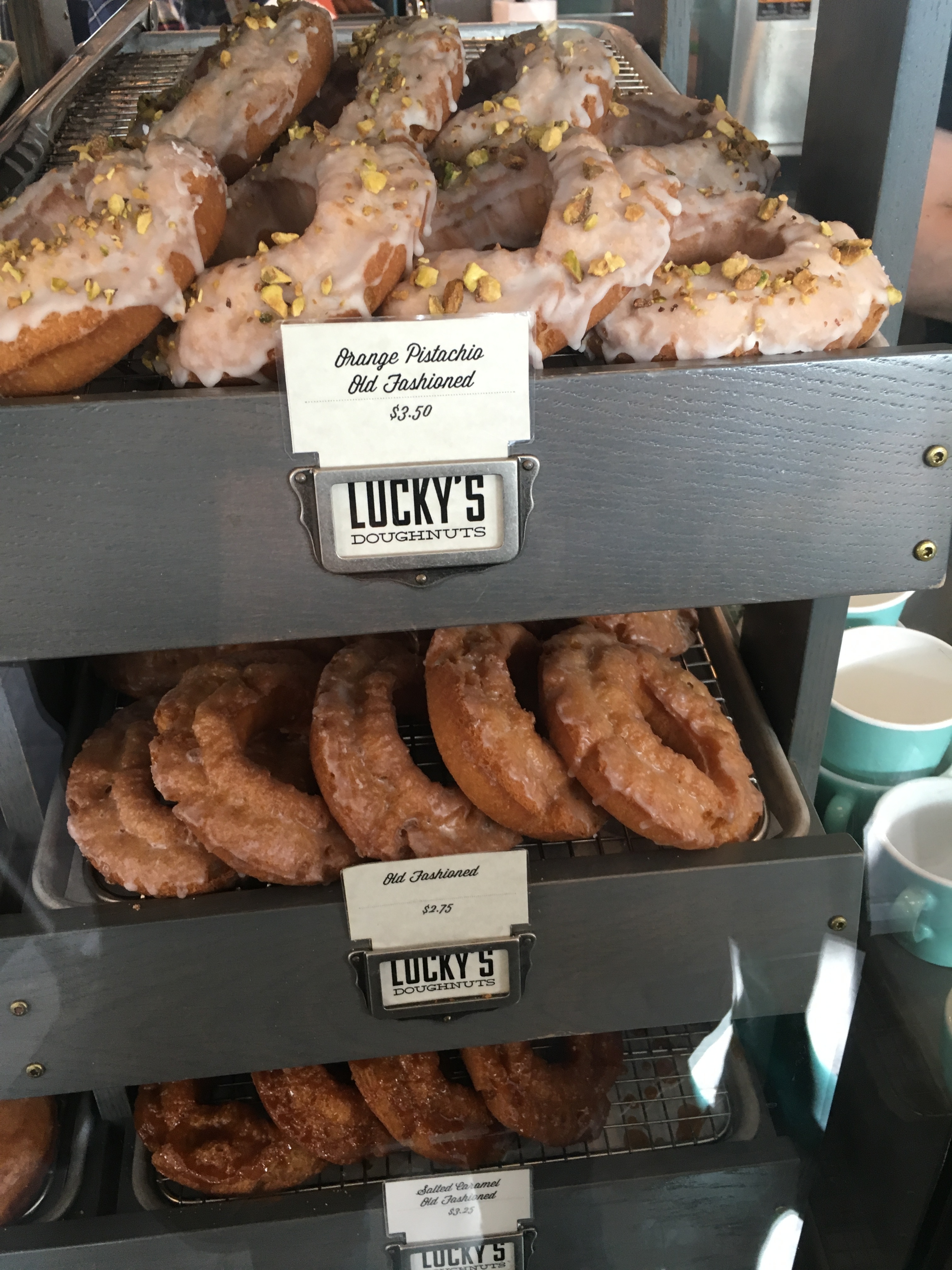 Lucky's Doughnuts
